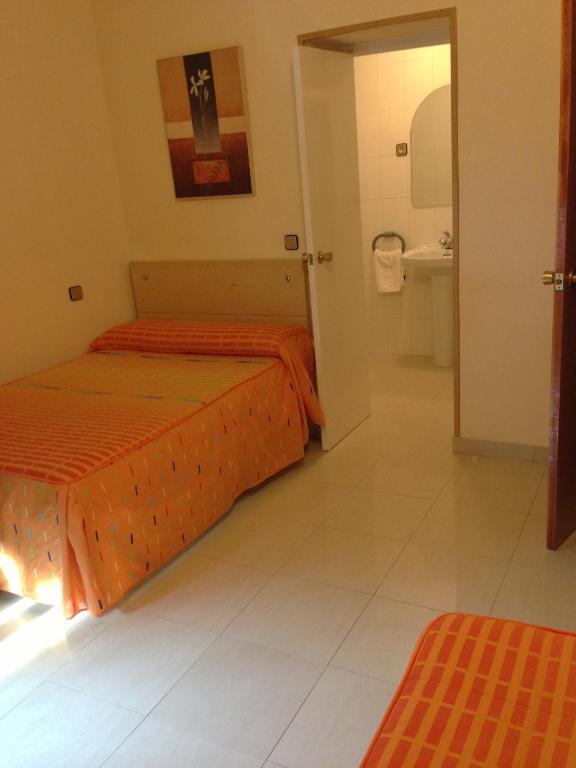 Hostal Cervantes Valdemoro Værelse billede