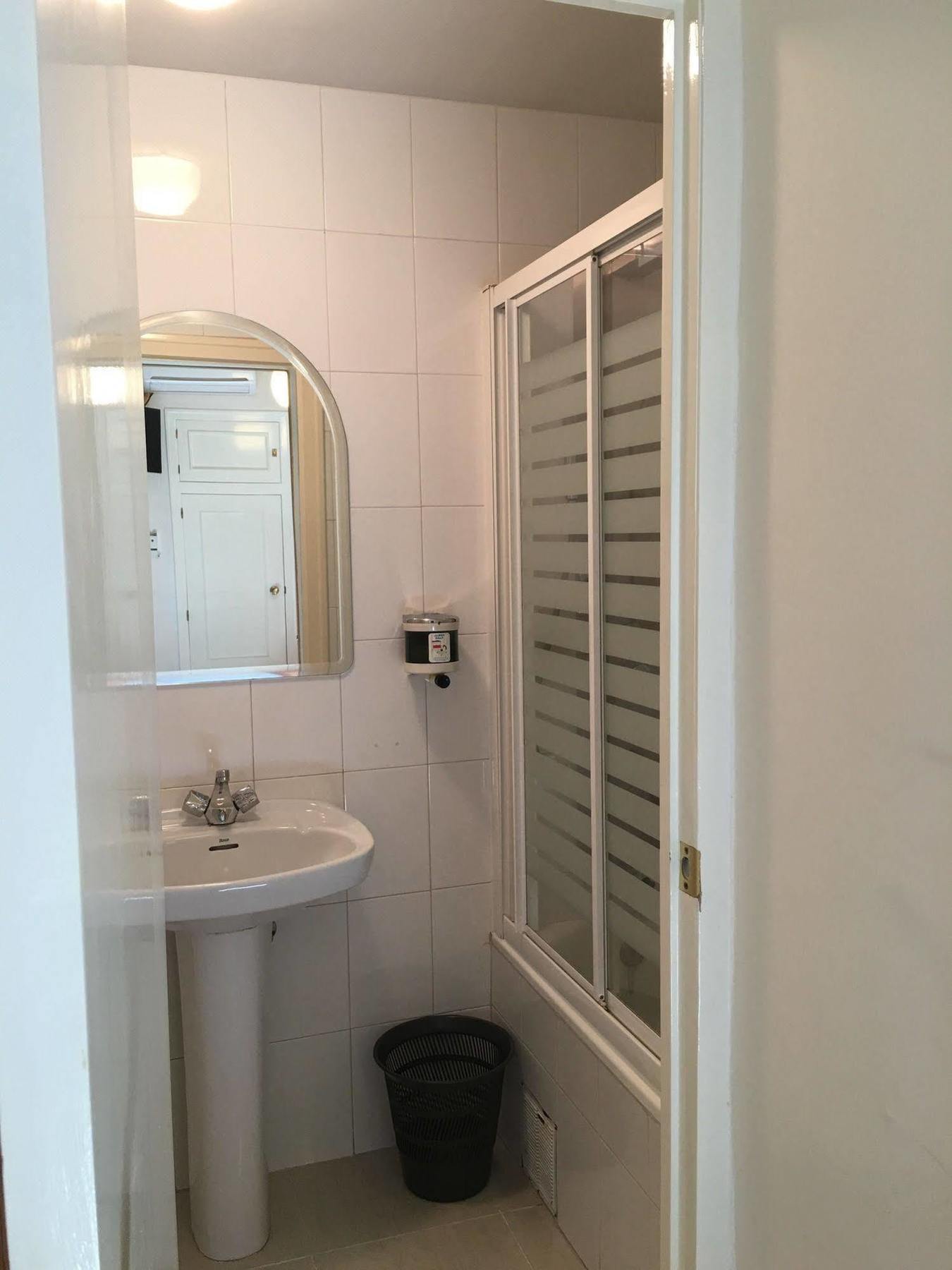 Hostal Cervantes Valdemoro Eksteriør billede