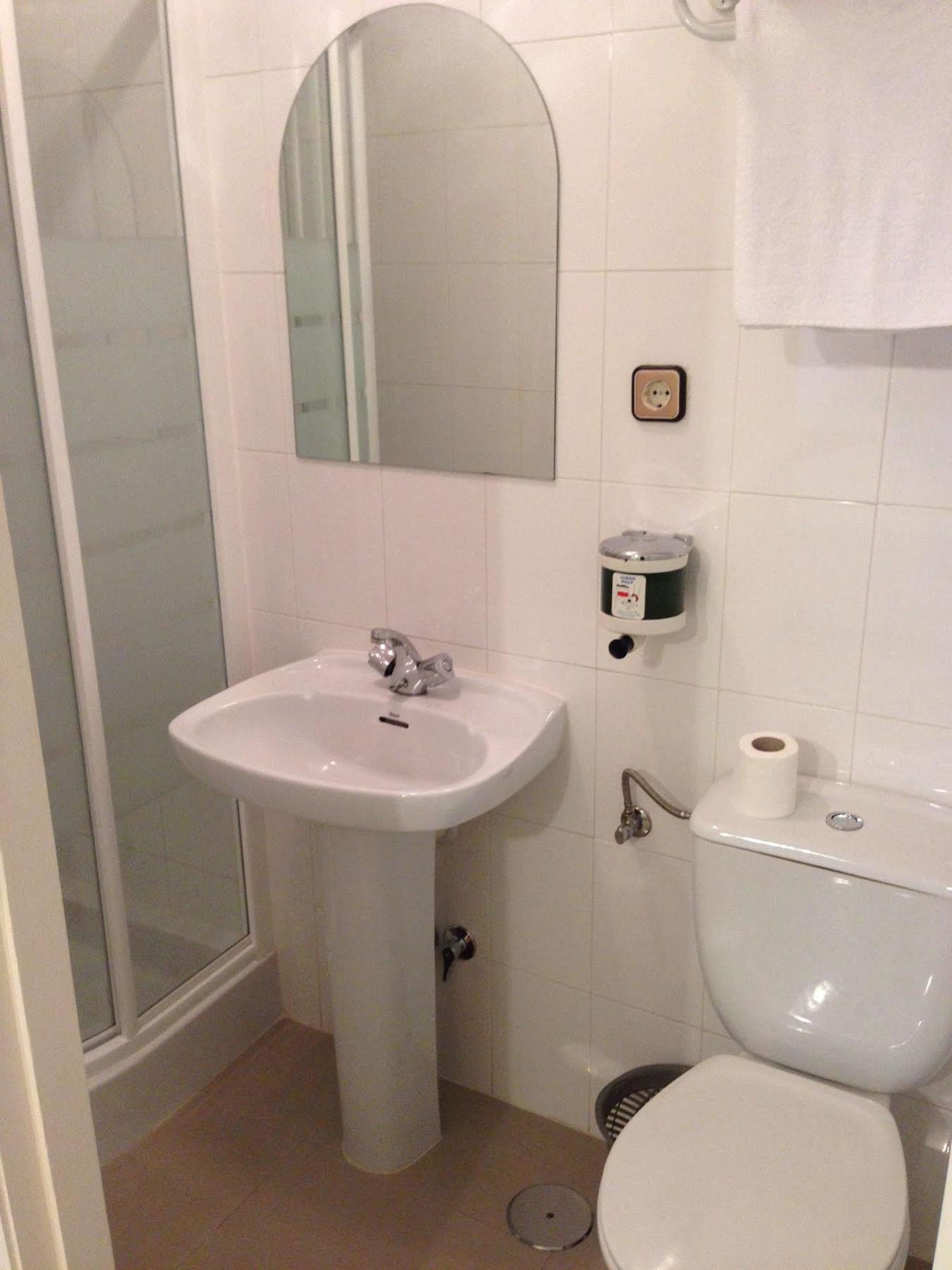 Hostal Cervantes Valdemoro Eksteriør billede